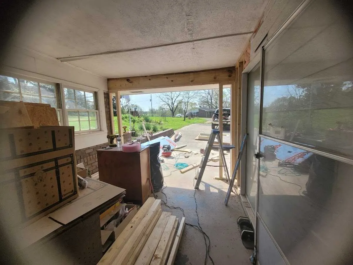 Air movers and dehumidifier for Water Mitigation Services in Syracuse